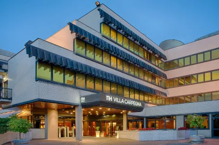 NH Villa Carpegna Отели рядом с достопримечательностью «Pavart»