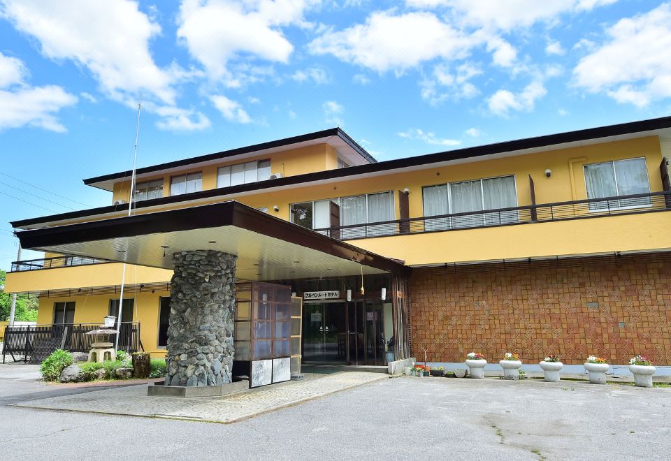 hotel overview picture