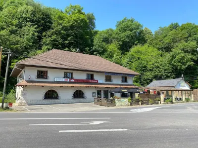 Auberge de la Source Hotels in Belley