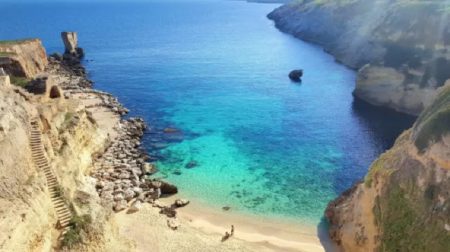 Palazzo de Donno App No04