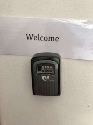 Studio Apartment Lily Photo