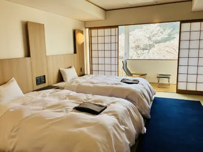 Qraud Tosawashi Kougeimura Hotel dekat Usa Shiokaze Park