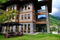 Hakoni House Hotels in Arılı Köyü