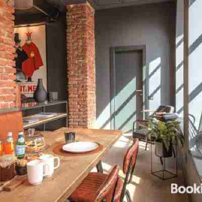 AR Prestige Penthouse - TriBeCa Loft Dining/Meeting Rooms