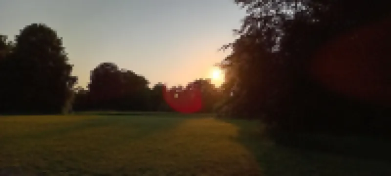 4 Bed House - Sleeps 10 - Pets - Parking - Wifi