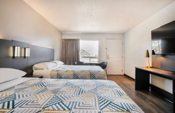 本德6號汽車旅館