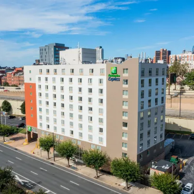 Holiday Inn Express PHILADELPHIA - PENNS LANDING by IHG Hotels near 30th Street Station