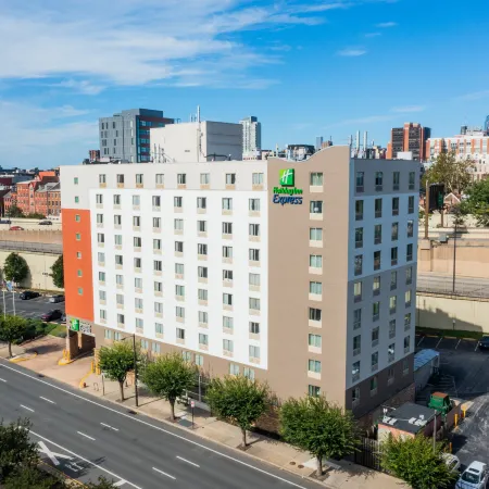 Holiday Inn Express PHILADELPHIA - PENNS LANDING by IHG Отели рядом с достопримечательностью «Франклин Корт»
