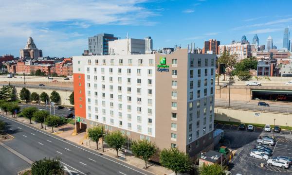Holiday Inn Express Philadelphia - Penns Landing by IHG