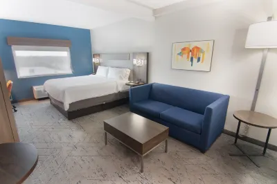 Holiday Inn Express & Suites Fort Lauderdale Airport West