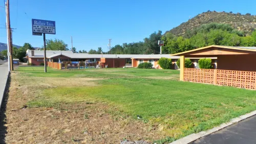 Relax Inn Yreka Hotels in Yreka