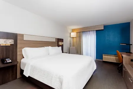 Holiday Inn Express CLEARWATER EAST - ICOT CENTER by IHG
