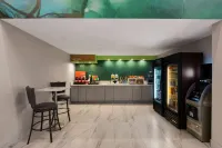 Wyndham Garden Galena Hotel & Day Spa - breakfast