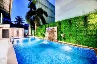 Twin Hotel Kampot - Pools