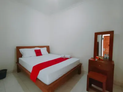 RedDoorz Syariah near Jogja Expo Center Hotel di Kelurahan Banguntapan