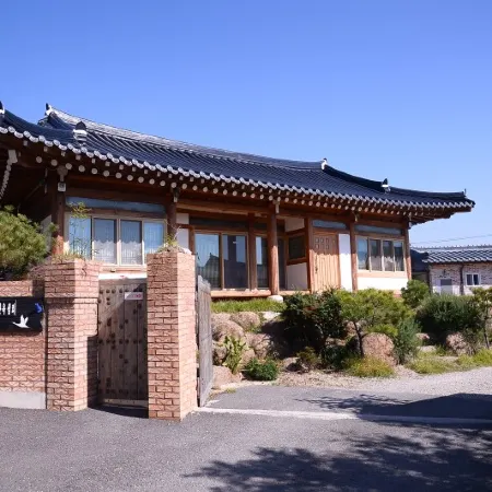 Suncheon Bay Hwangto Hanok Pension