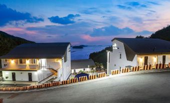 Tongyeong Sea and View Spa Pension