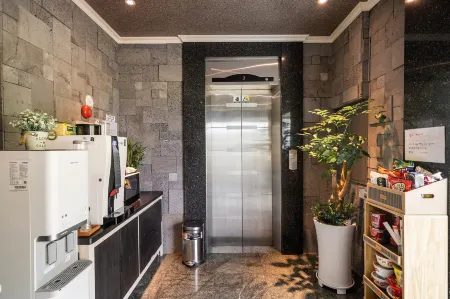 Anseong Lake Hotel Отели рядом с достопримечательностью «Будда Myeongnyun-dong, Anseong-si, Gyeonggi-do»