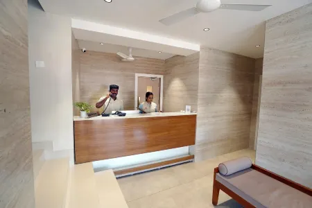 Aariyaas Regency Отели в г. Коттаям