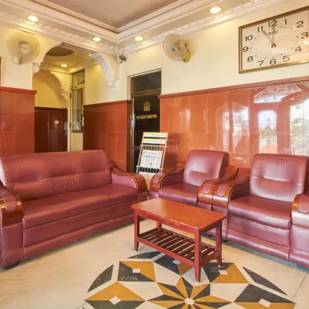 Hotel Sri Sabthagiri