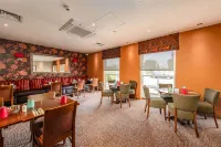 The Milestone Peterborough Hotel, Sure Collection by BW - sarapan