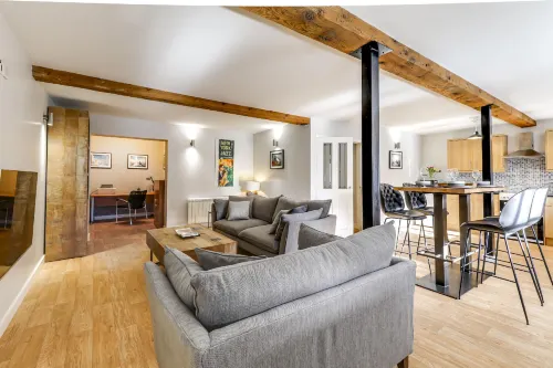 The Old Warehouse Ely Hotels in Ely