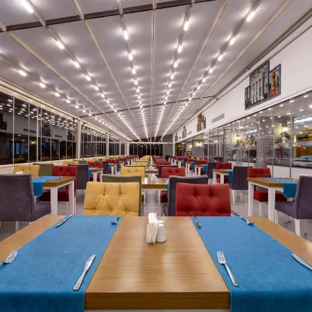 Best Western Plus Khan Hotel