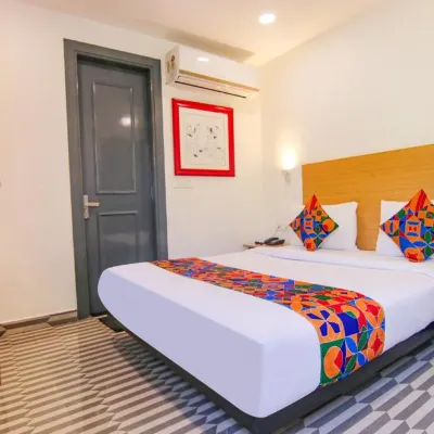 Hotel the Rasa Hotels near Dilshad Garden