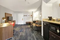 City Express by Marriott Santa Ana/Orange County Airport