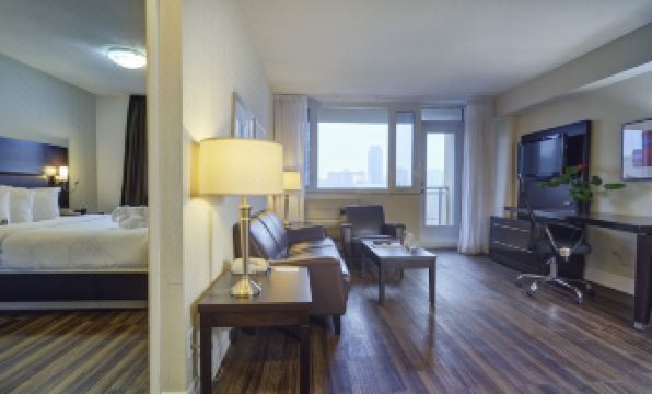 Town Inn Suites Hotel