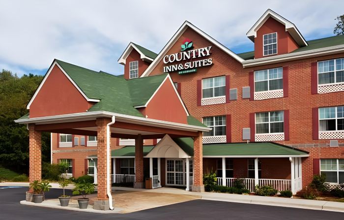 Country Inn & Suites by Radisson, Newnan, GA