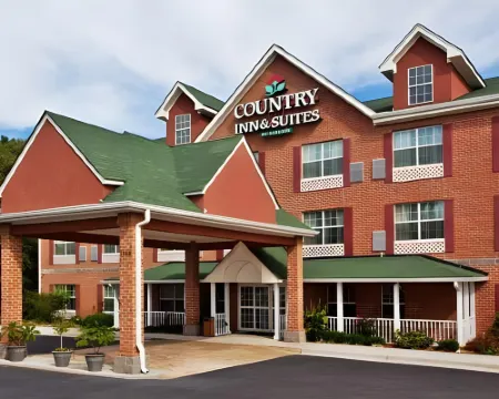 カントリー イン & スイーツ バイ ラディソン ニューナン ジョージア ニューナンのホテル