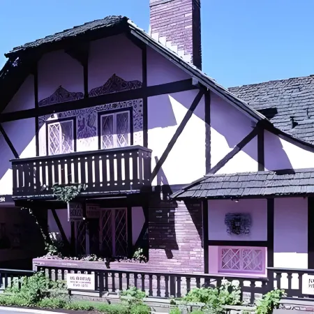 Hofsas House Hotel Отели рядом с достопримечательностью «Пляж Кармел»