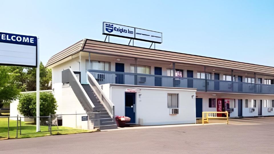 SilverStone Inn North Spokane
