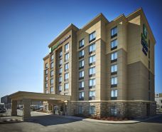 Holiday Inn Express & Suites TIMMINS by IHG