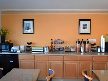 Summerfield Inn Fresno Yosemite Отели в г. Фресно