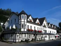 Landhotel Restaurant Menke Brilon-Wald Hotels in Brilon-Wald