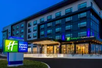 Holiday Inn Express & Suites ST. Thomas Отели рядом с достопримечательностью «The Stork Club - Big Band Museum and Hall of Fame»