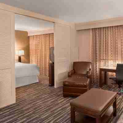 Sheraton Suites Akron Cuyahoga Falls Rooms