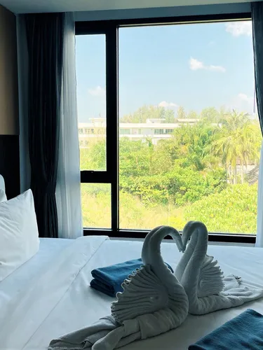 รูปภาพของA403 Modern Condo - walk to beach, 3 pools & gym