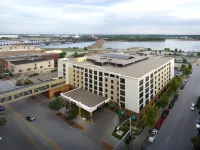 DoubleTree by Hilton Davenport Hotels near Davenport