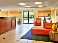 Fairfield Inn Boston Woburn/Burlington Отели в г. Уоберн