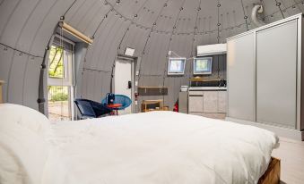 Yangpyeong Eco Igloo Glamping (Tropical Botanical Garden)