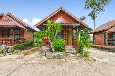 Chanta Boutique Place Hotels near Wat Ban Na Muang