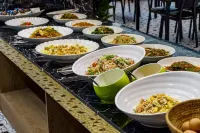 GriffinBay Hotel - breakfast