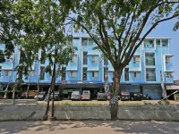 RedDoorz Near Mandaya Royal Hospital Puri