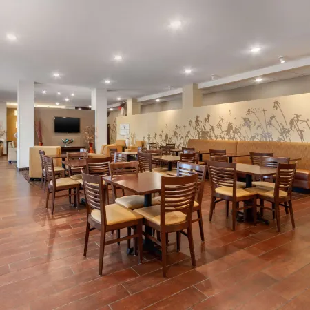 MainStay Suites Lincoln University Area
