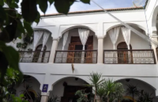 Riad Mandalay Hotel berhampiran Badi Palace