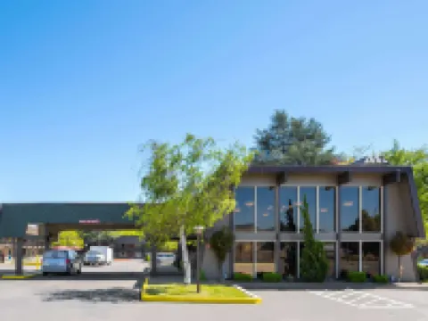 Days Inn by Wyndham Klamath Falls Hotels in Altamont