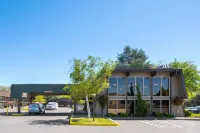 Days Inn by Wyndham Klamath Falls Hotels in Altamont